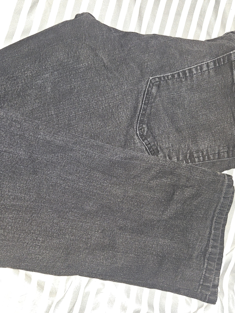 Kenneth Cole Men's Dark Gray Relaxed Jeans